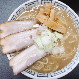 本格☆濃厚こってりとんこつラーメン